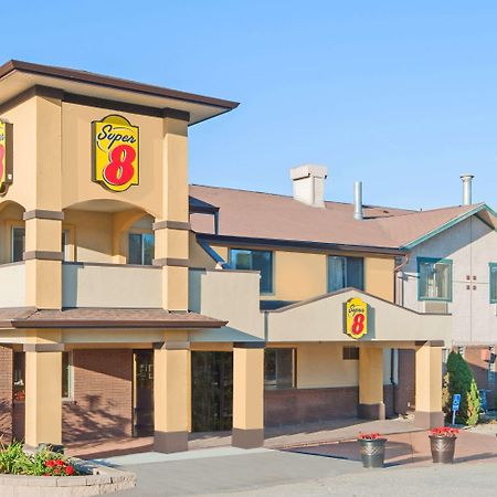 Hotel Super 8 By Wyndham Salmon Arm Exteriér fotografie