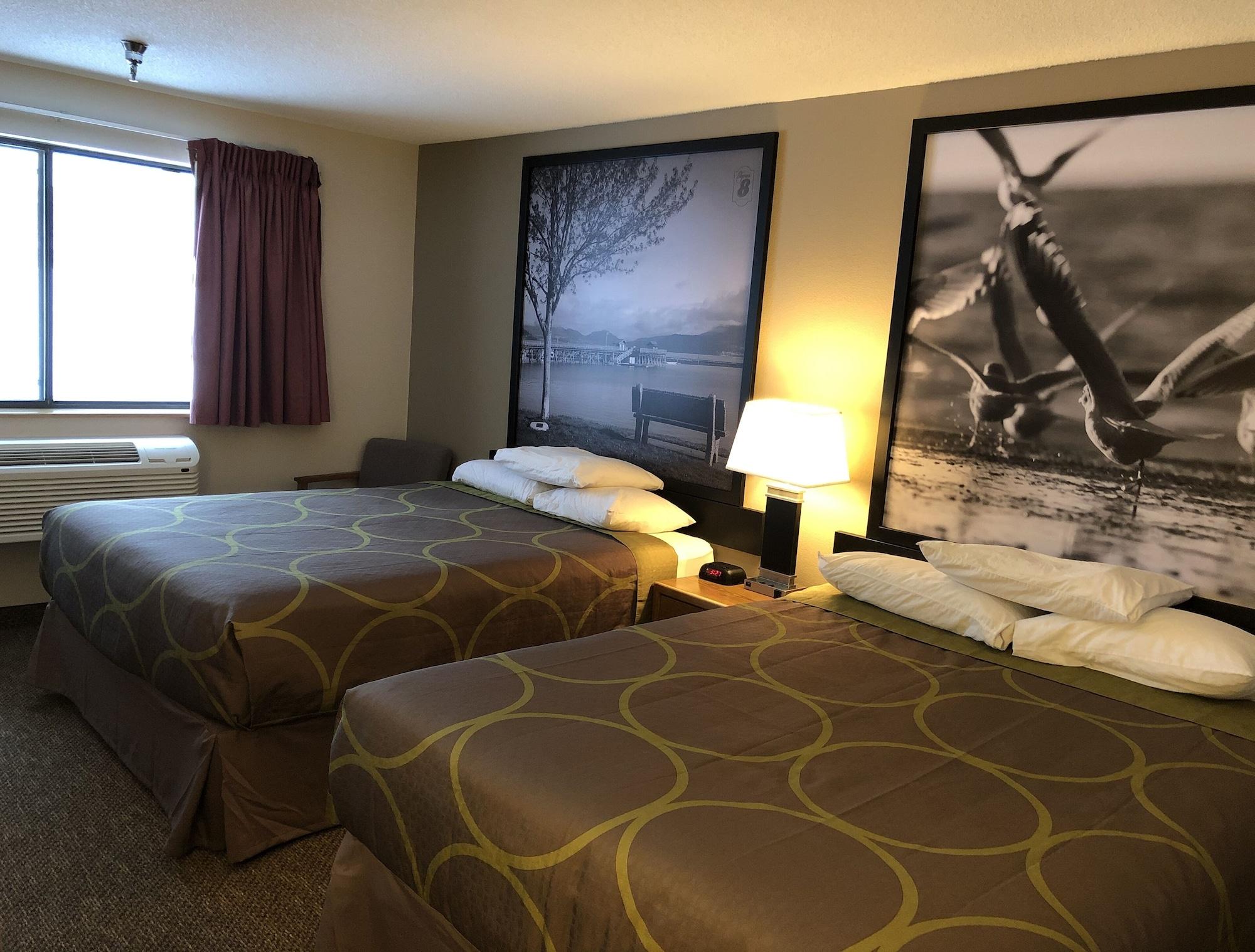 Hotel Super 8 By Wyndham Salmon Arm Exteriér fotografie