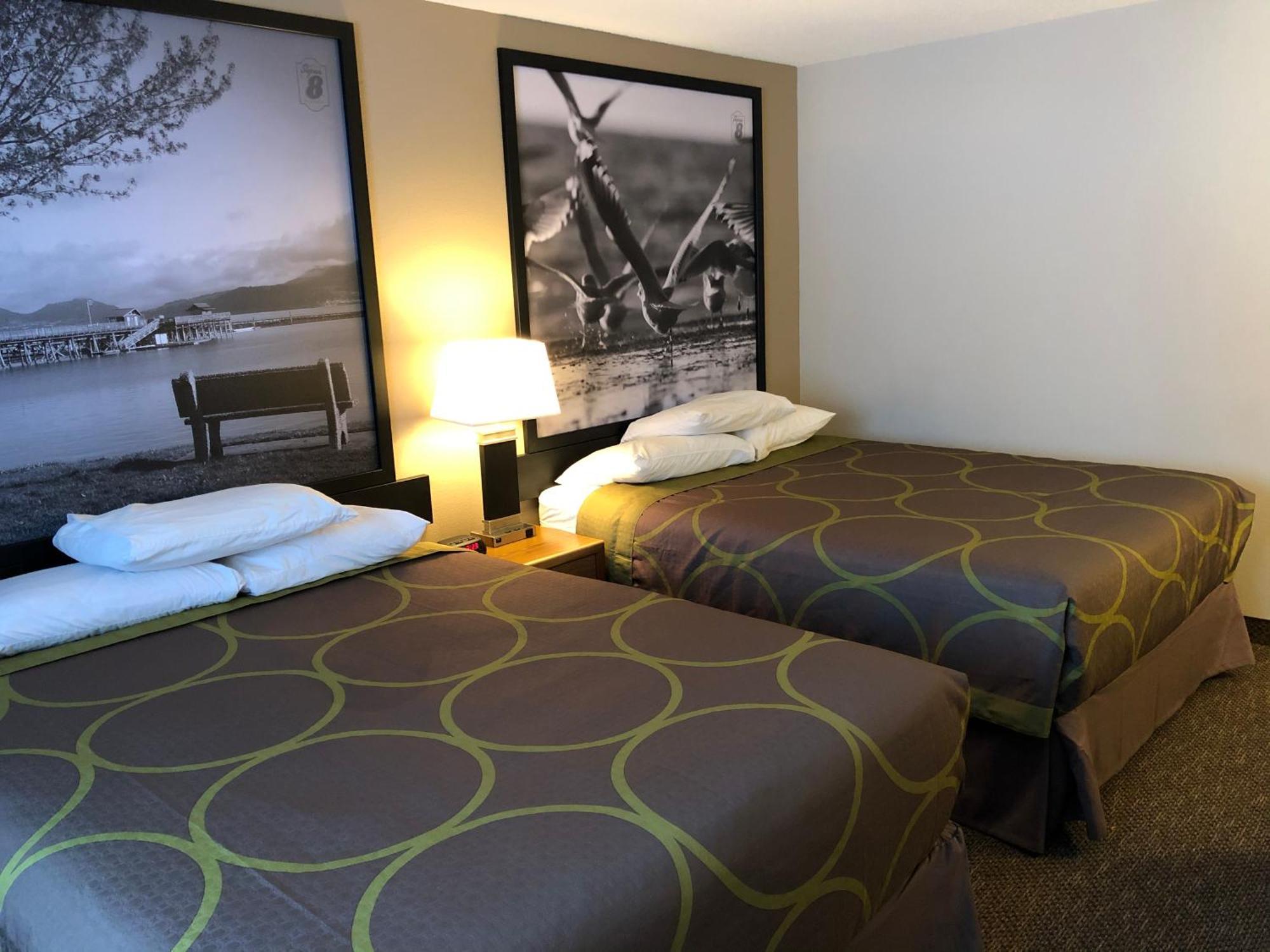 Hotel Super 8 By Wyndham Salmon Arm Exteriér fotografie