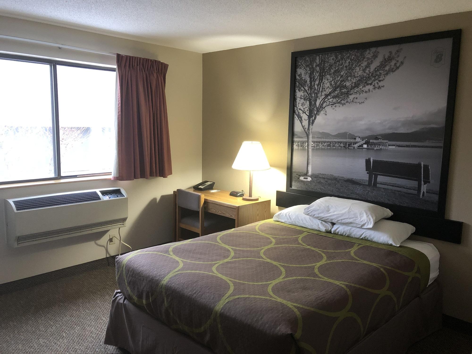 Hotel Super 8 By Wyndham Salmon Arm Exteriér fotografie