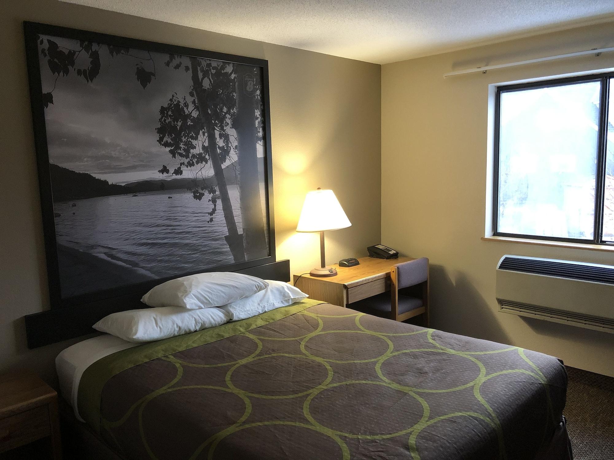 Hotel Super 8 By Wyndham Salmon Arm Exteriér fotografie