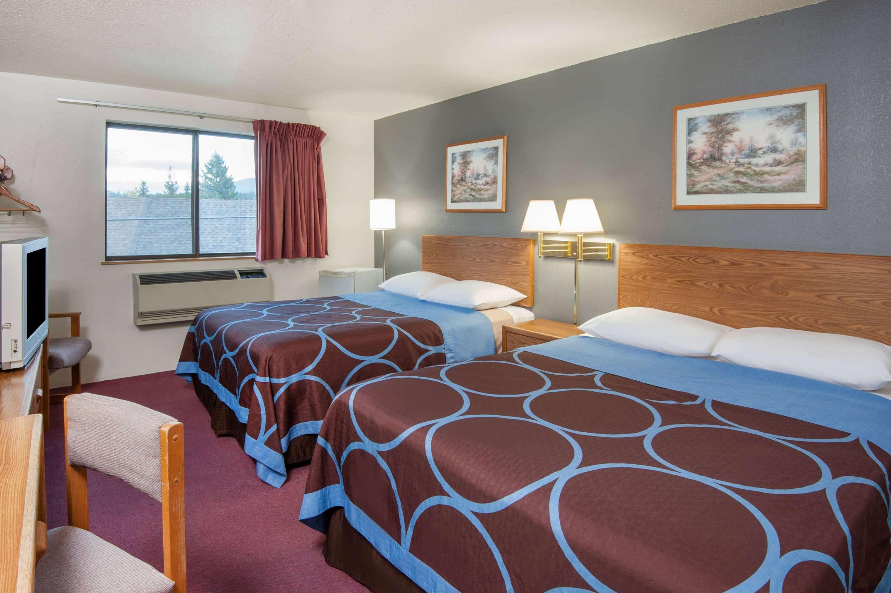 Hotel Super 8 By Wyndham Salmon Arm Exteriér fotografie