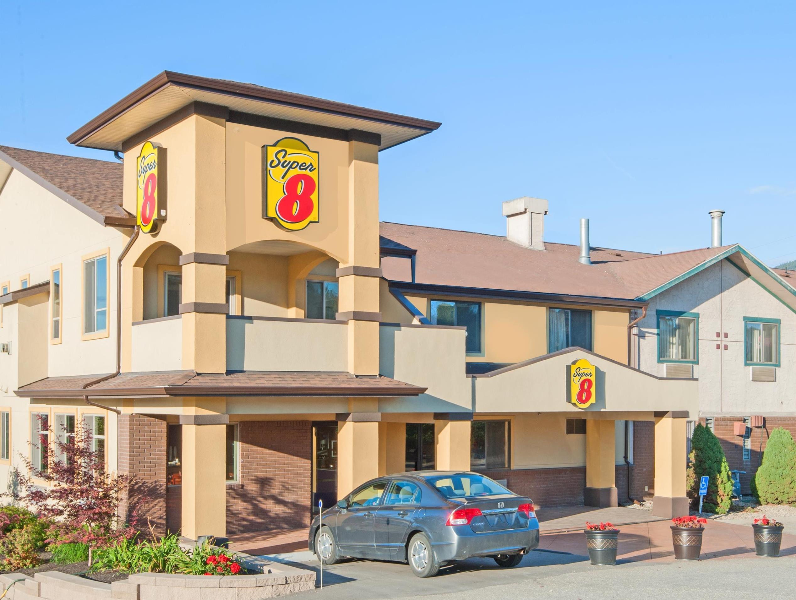 Hotel Super 8 By Wyndham Salmon Arm Exteriér fotografie