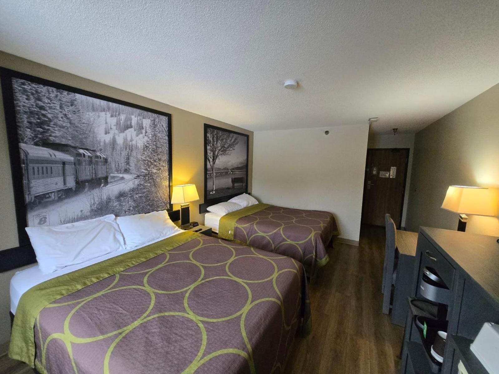 Hotel Super 8 By Wyndham Salmon Arm Exteriér fotografie